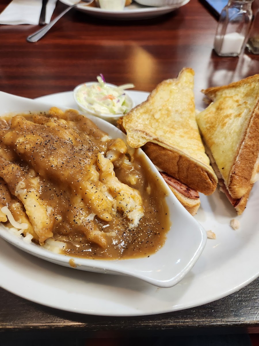 Ms. B's Family Restaurant - Photo 5