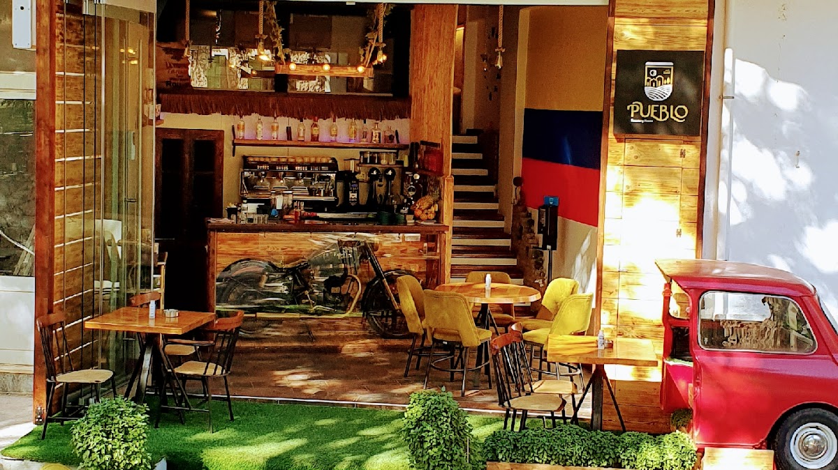 Pueblo restaurant
