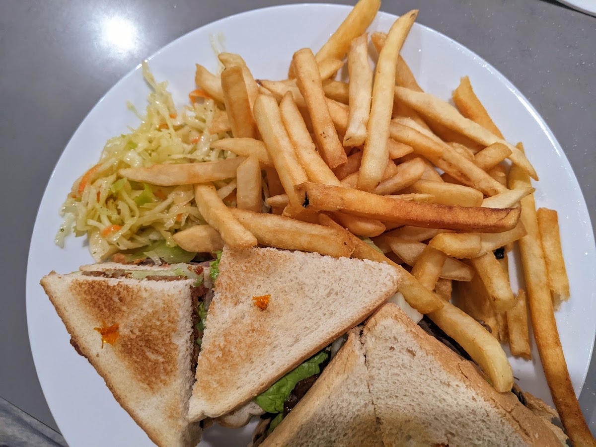 North Of 17 Restaurant - Photo 1