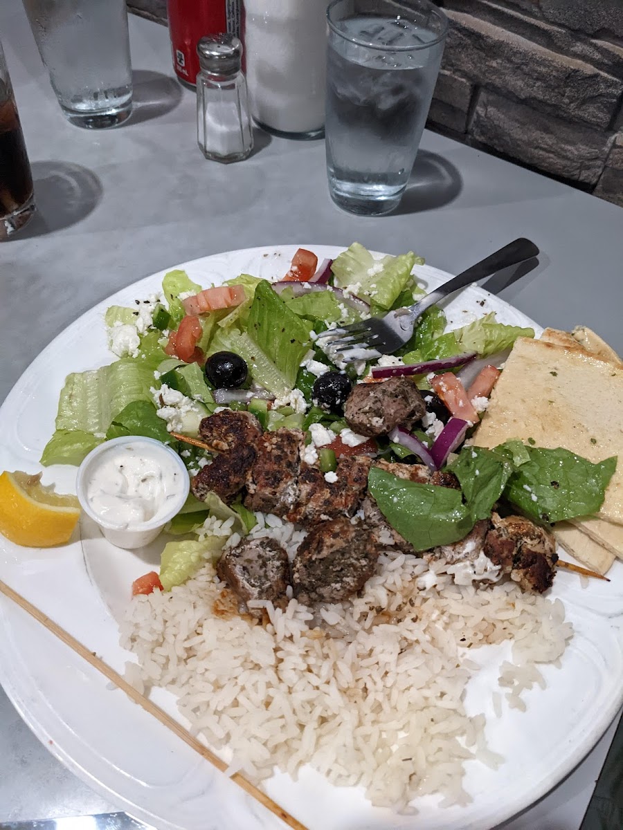 North Of 17 Restaurant - Photo 4