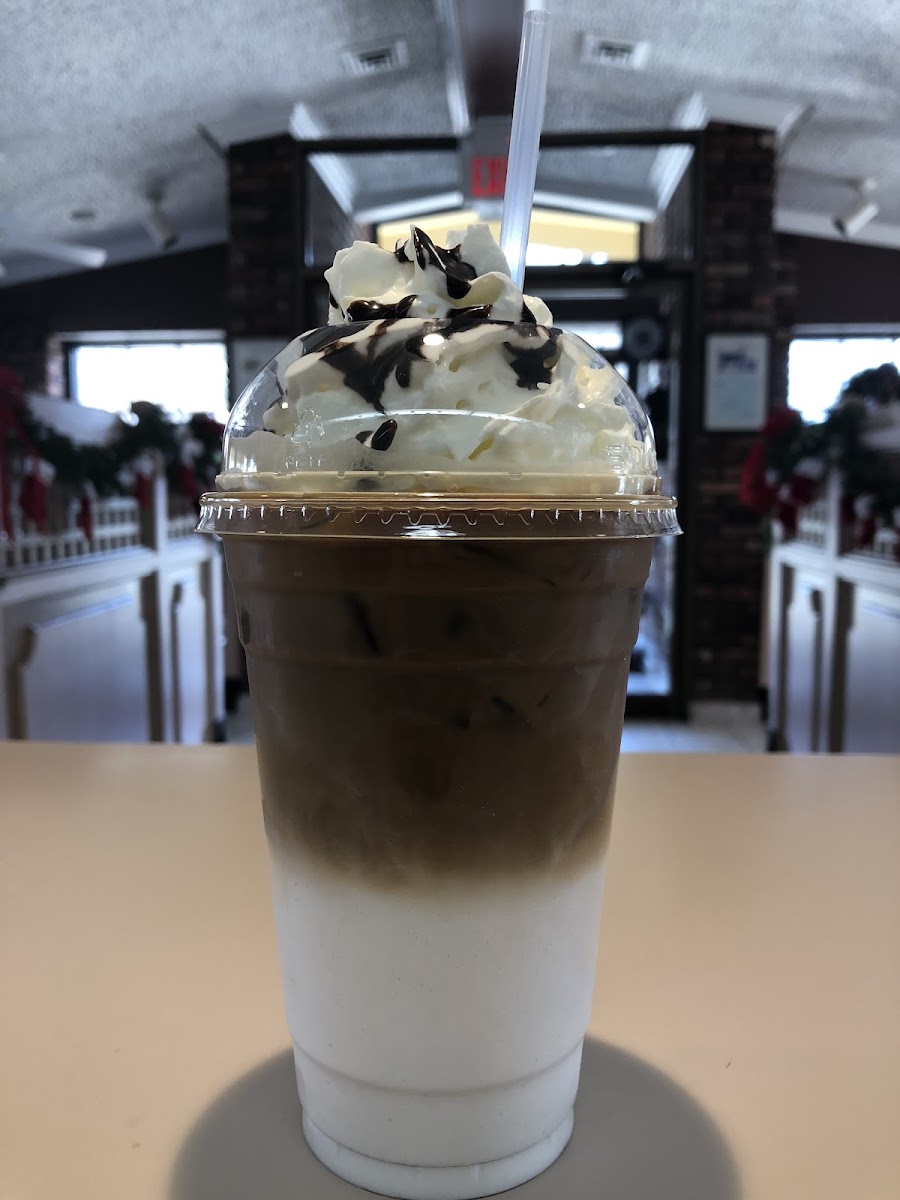 McCobb's Restaurant & Gelotti Ice Cream Bar - Photo 3