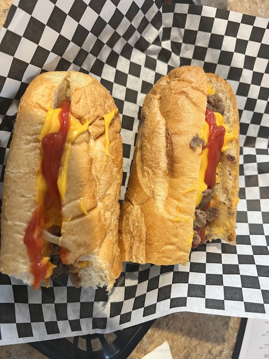 Boondocks Market and Grill - Photo 4