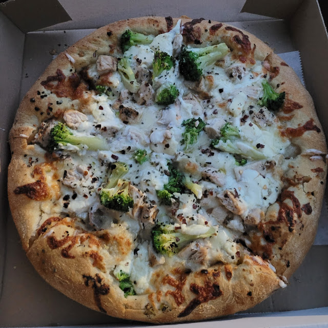 White Pizza with Chicken & Broccoli