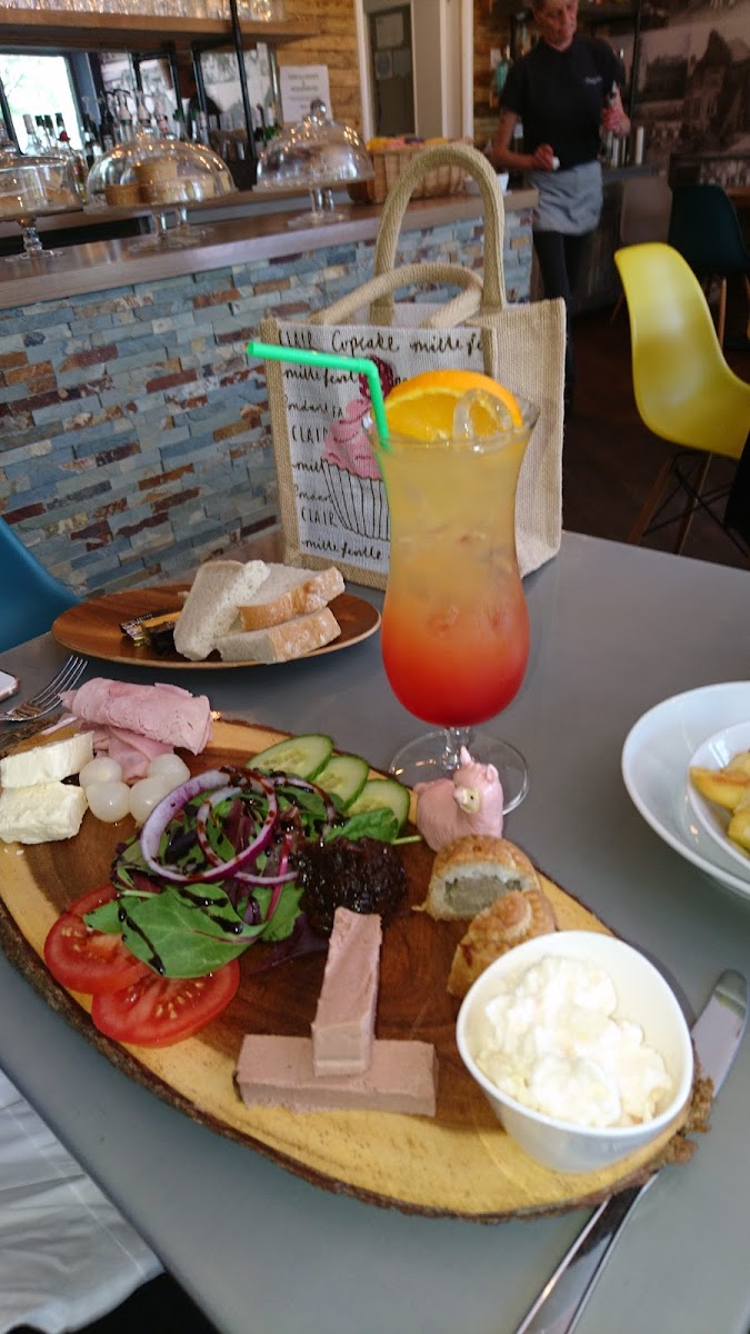 Cafe Pearsons - Photo 7