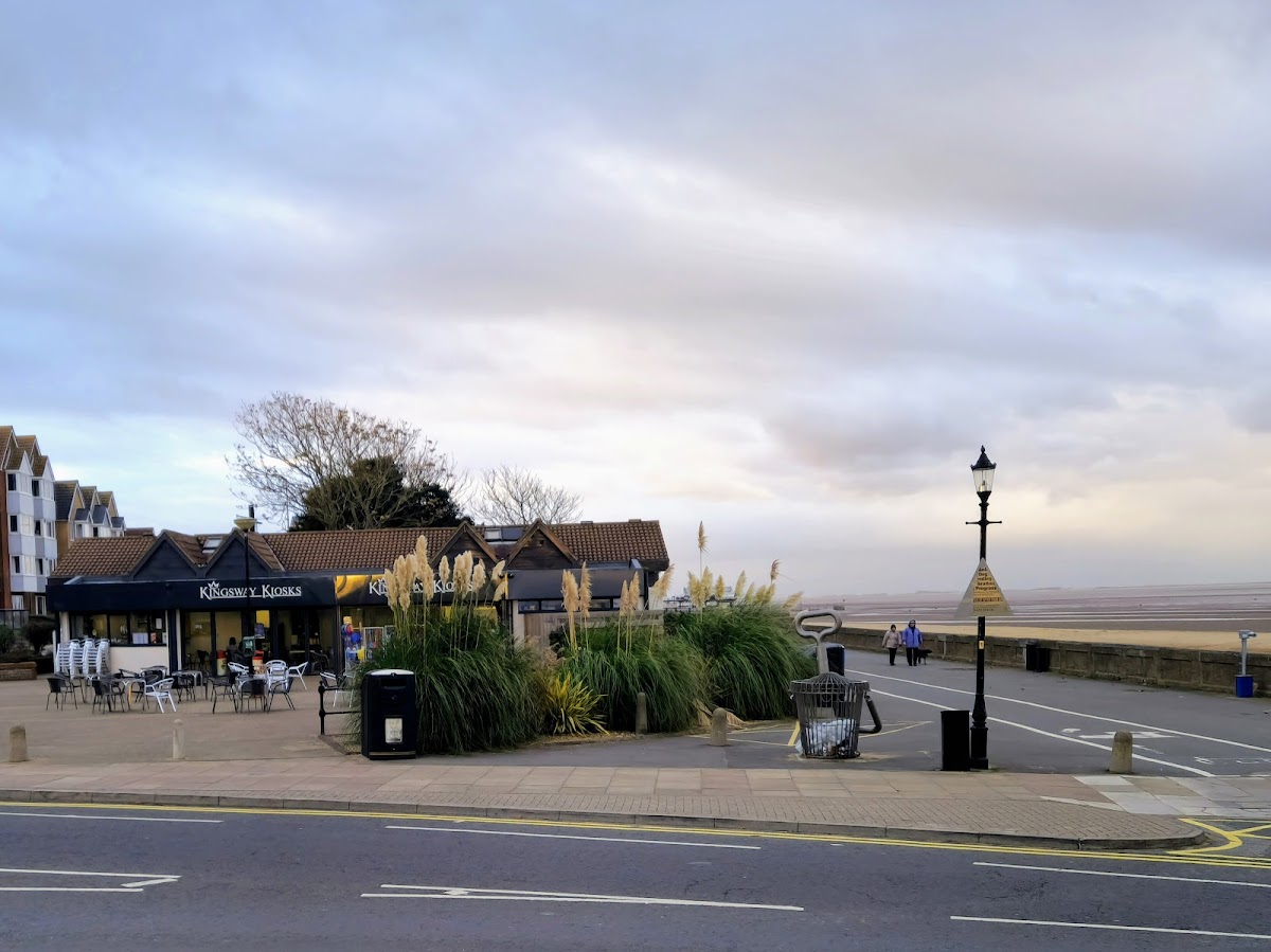Kingsway Kiosks - Photo 2