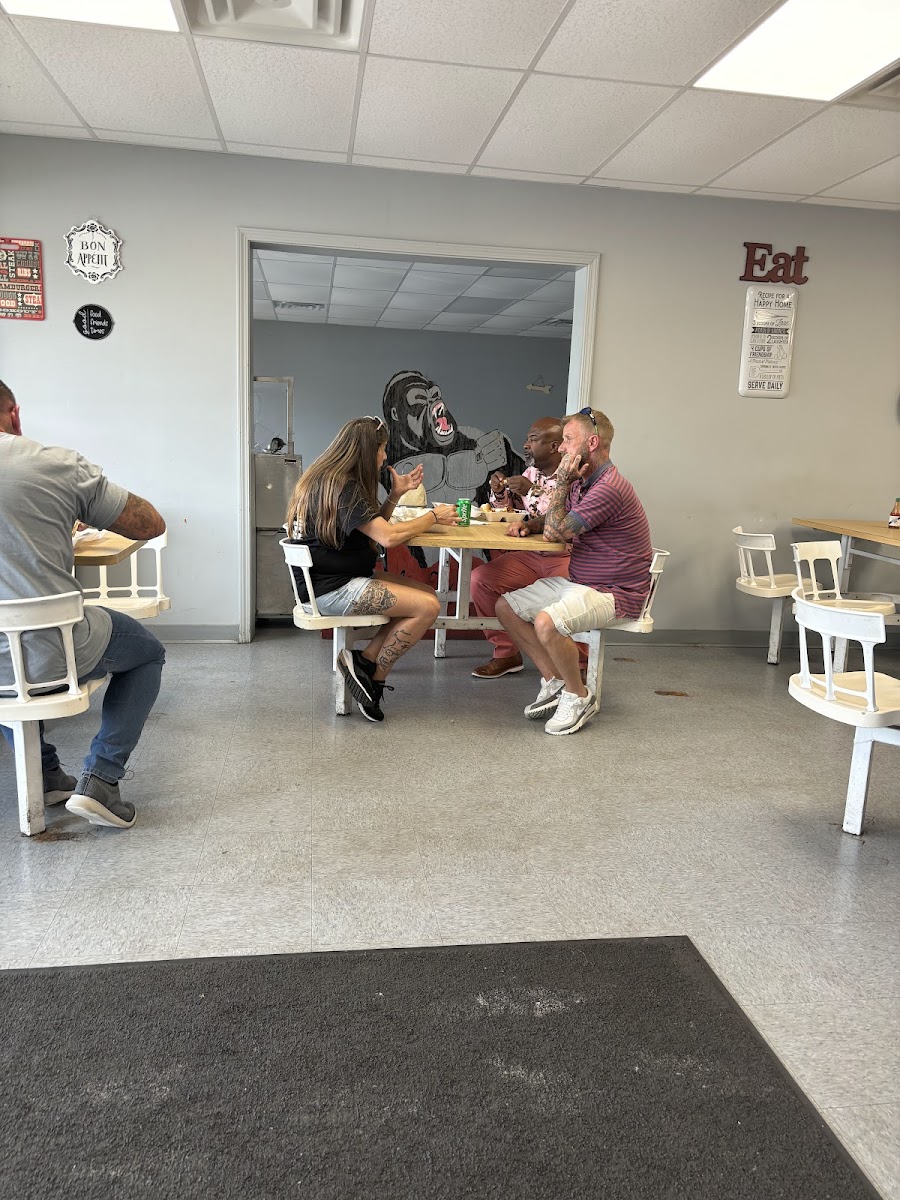 Ye Paul's Soul Bodega & Grill - Photo 7