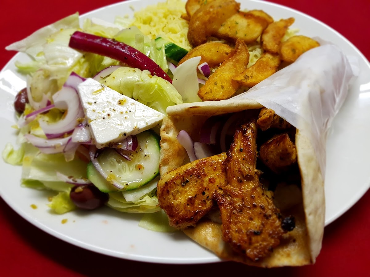 Family Corner Restaurant - Photo 1