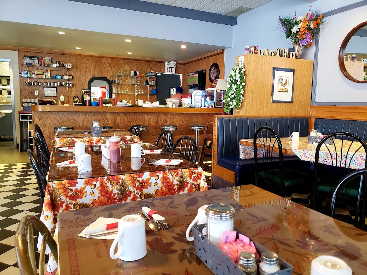 Family Corner Restaurant - Photo 6