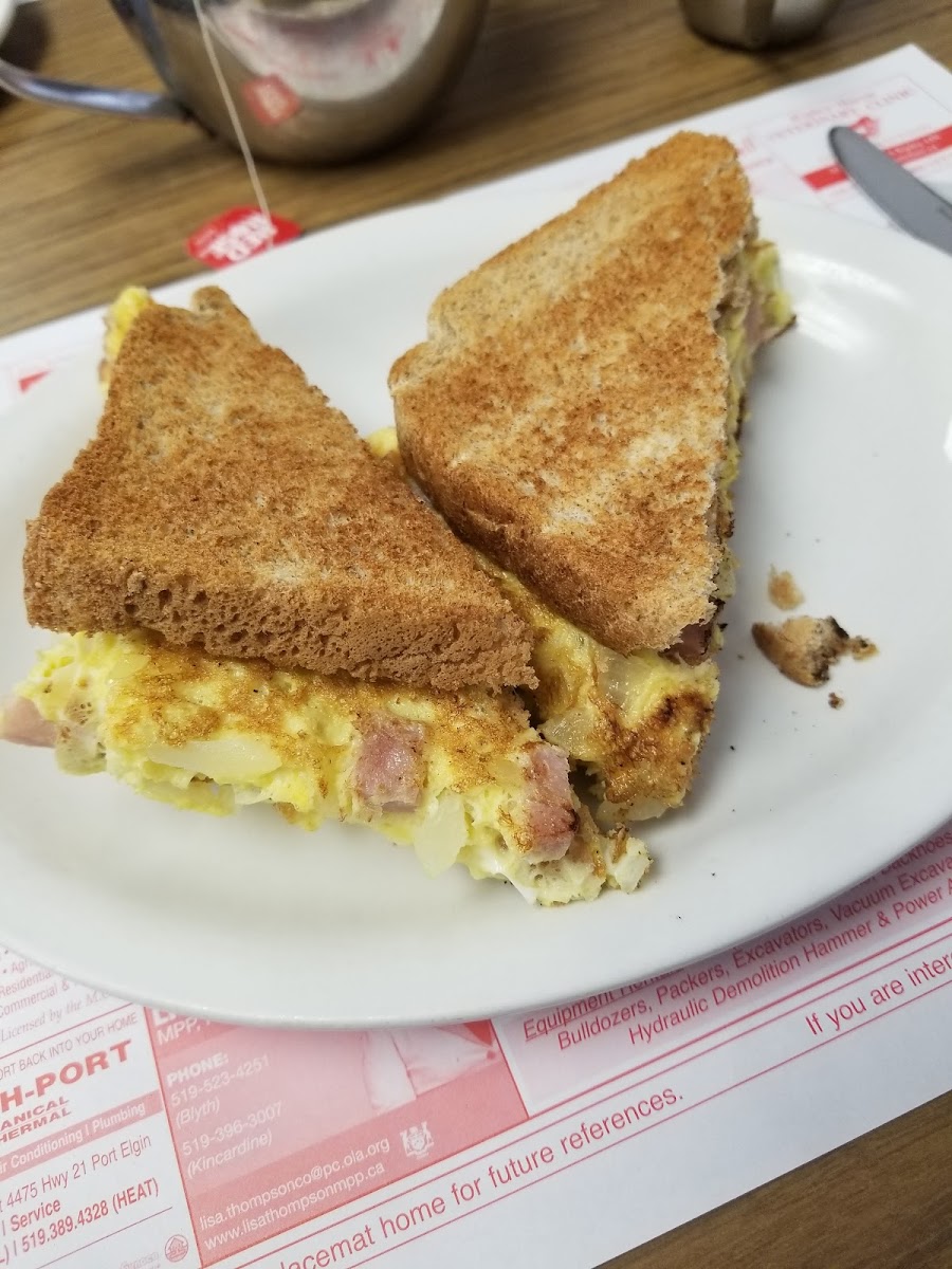 Jean's Family Restaurant - Photo 4