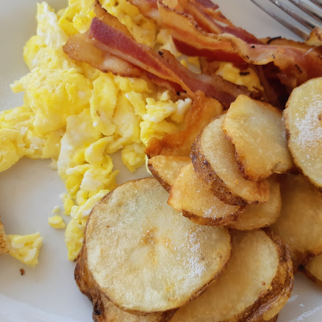 Egg Bacon Breakfast Plate