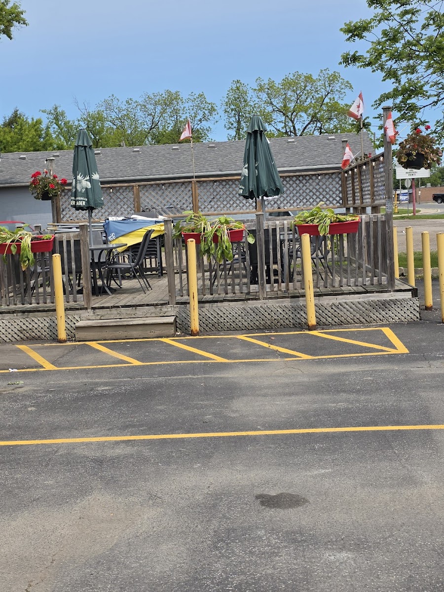 Barking Forest Eatery and Pub - Photo 5