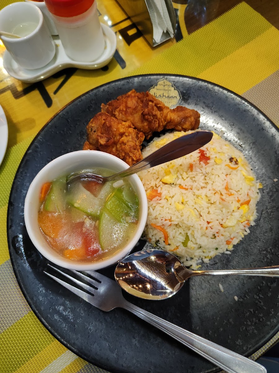 Alishan Fast Food And Restaurant - Photo 6