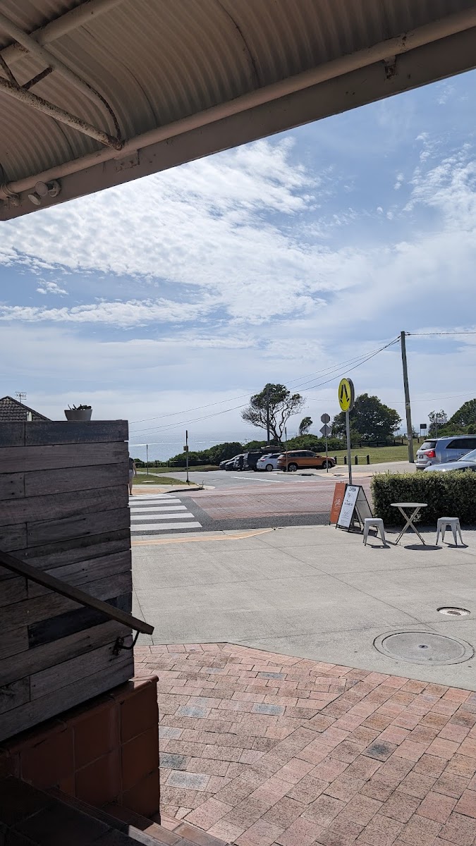 The Island Cafe - Photo 5