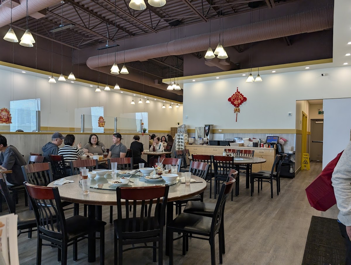 Famous Noodles & BBQ Cafe - Photo 3