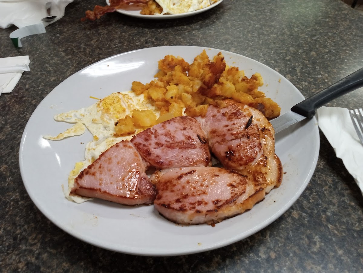 Zachary's Cafe Inc - Photo 9