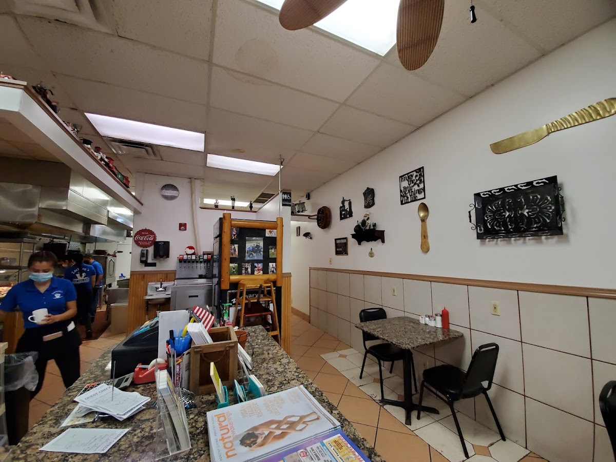 Zachary's Cafe Inc - Photo 4