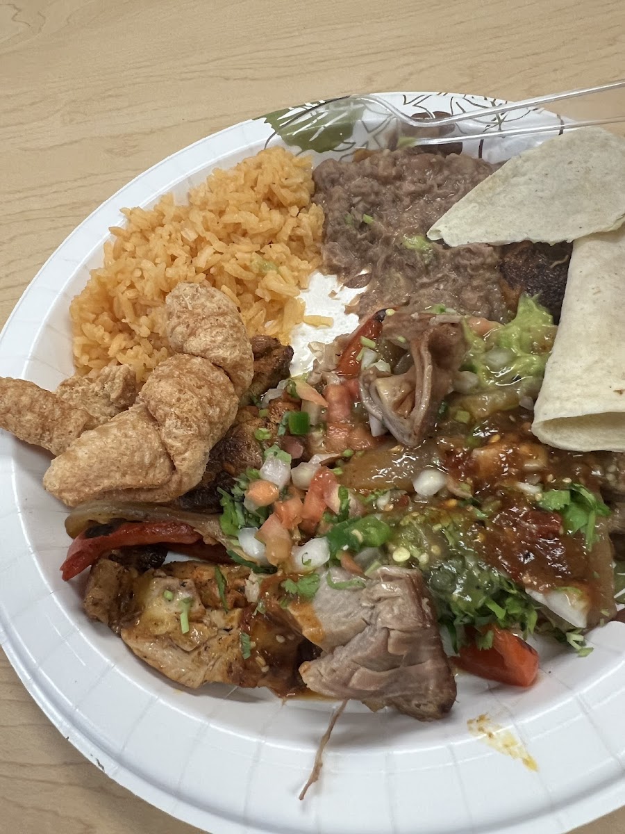 Carnitas Del Bajío - Photo 1