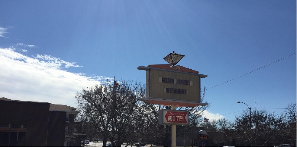 Golden Harvest Restaurant - Photo 4