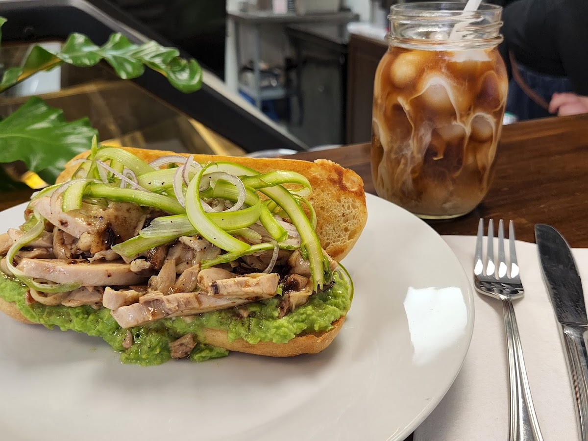 Café Greenwood - Photo 1