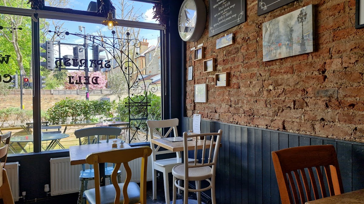 Cafe Norris Knight