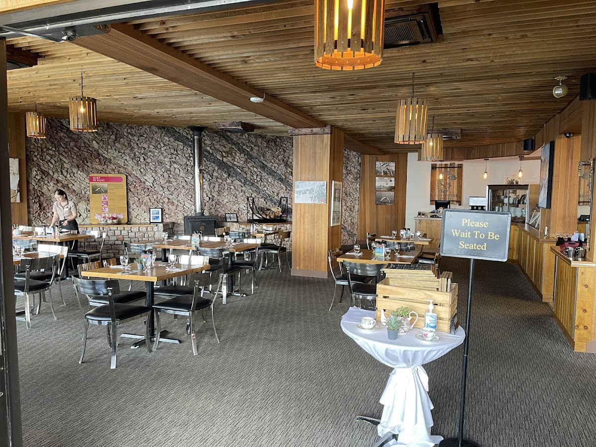 Cliffhouse Bistro - Photo 1