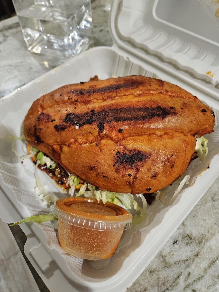 El Zarape Bakery And Restaurant - Photo 3