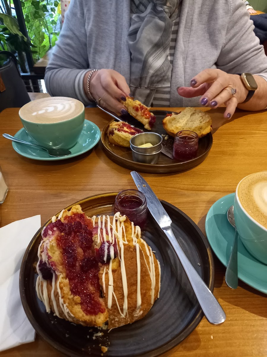 Crema Lisburn - Photo 3