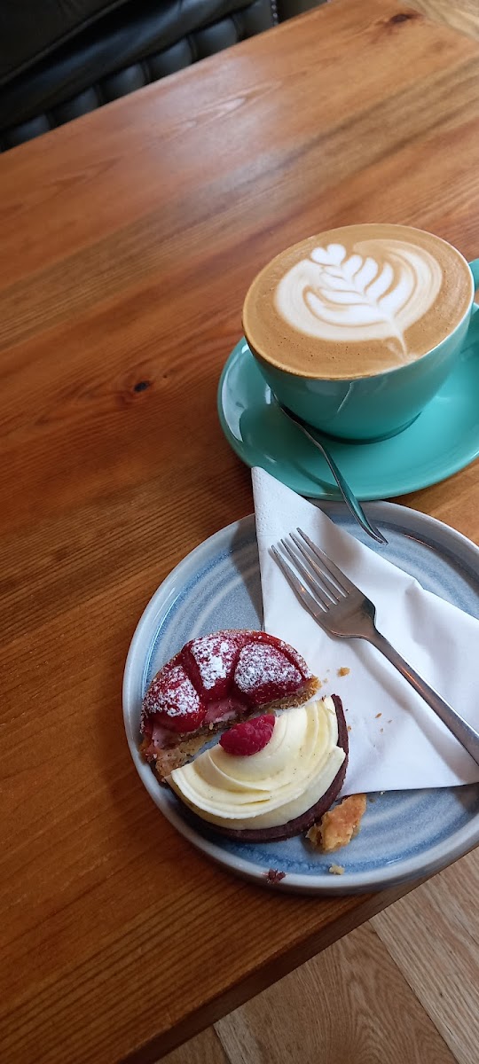 Crema Lisburn - Photo 5
