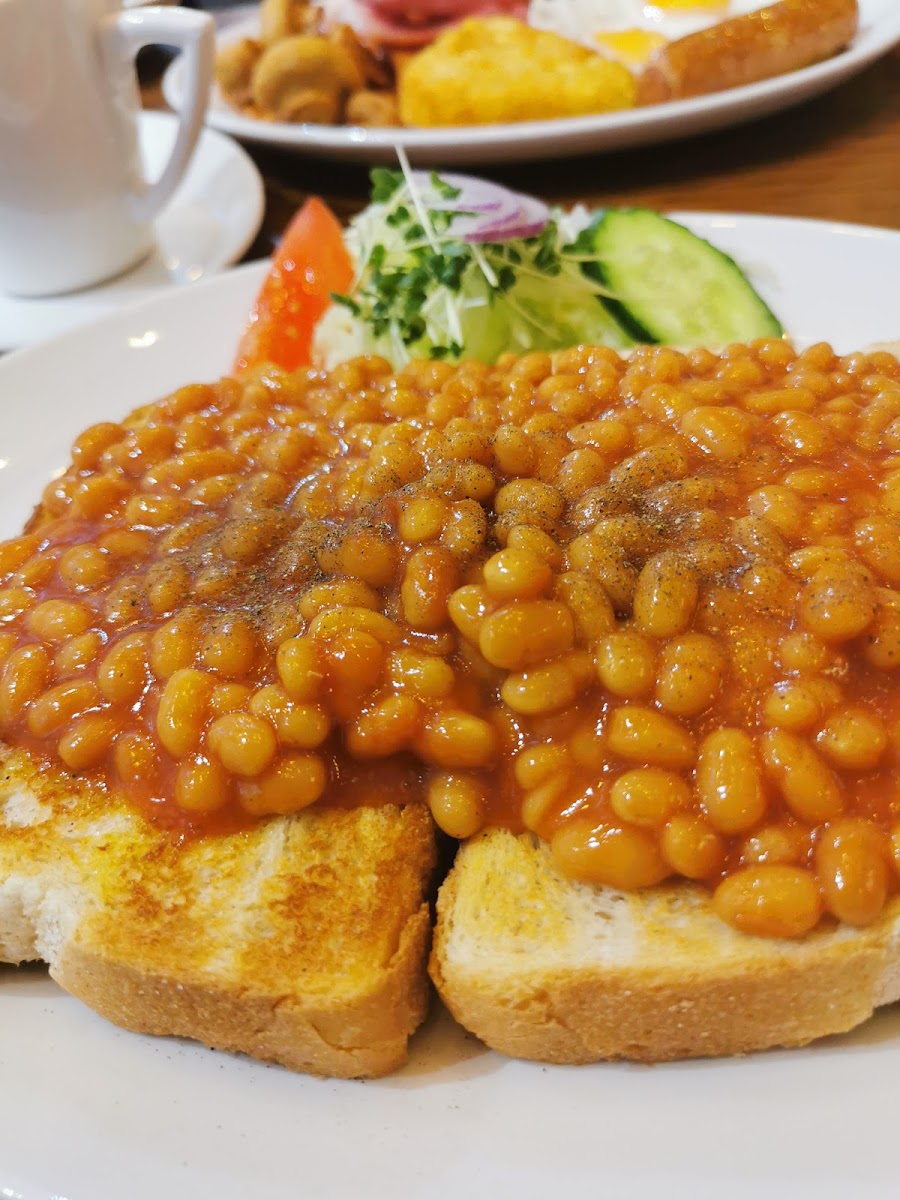 Howard’s Coffee Shop - Photo 4
