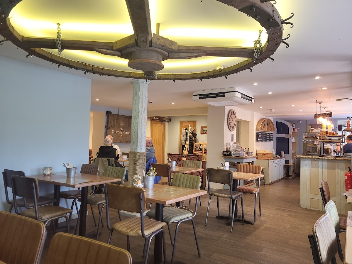 Custom House Cafe