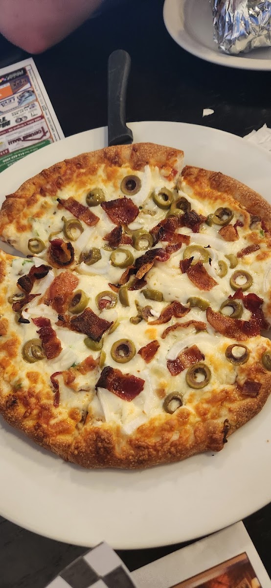 Wendover Family Restaurant & Pizzeria - Photo 4