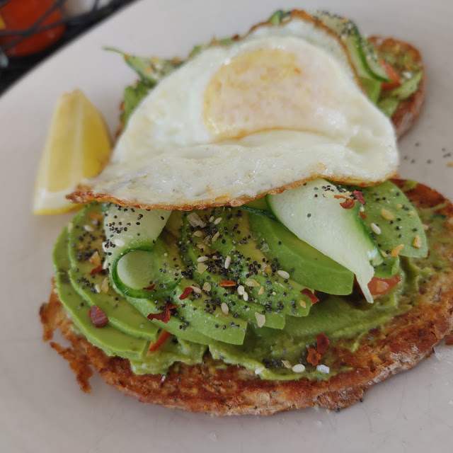 Avocado Toast Fried Egg