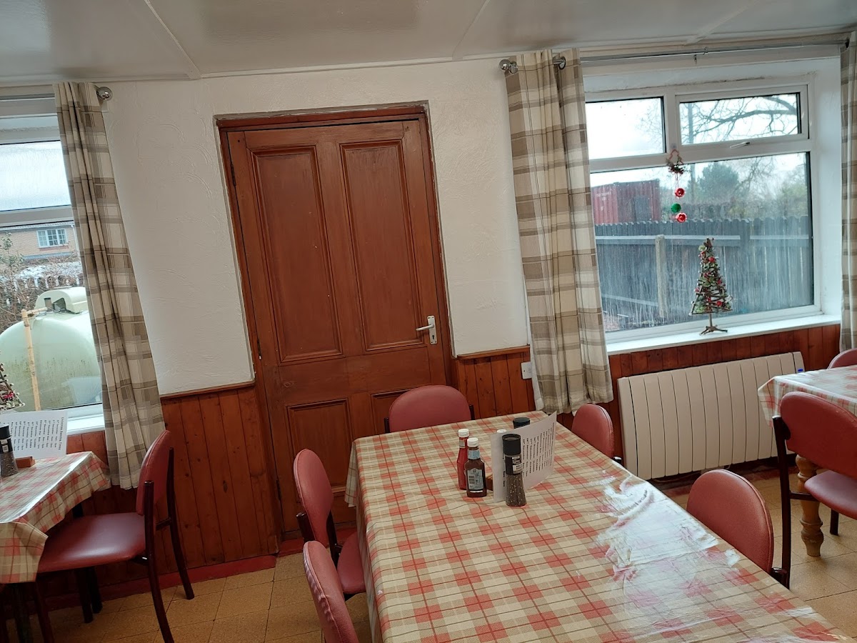 Ten Acres Cafe - Photo 4