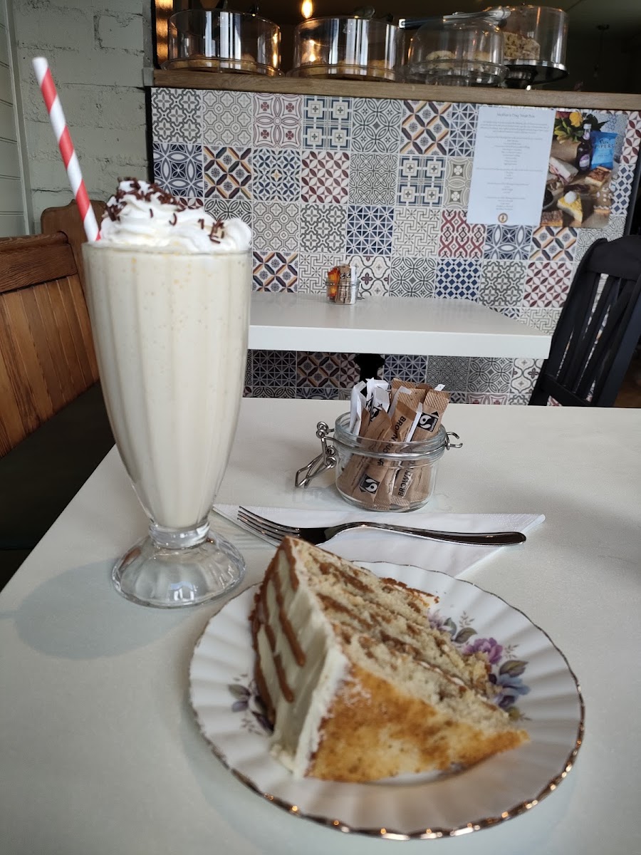 Gingerbread Cafe - Photo 3