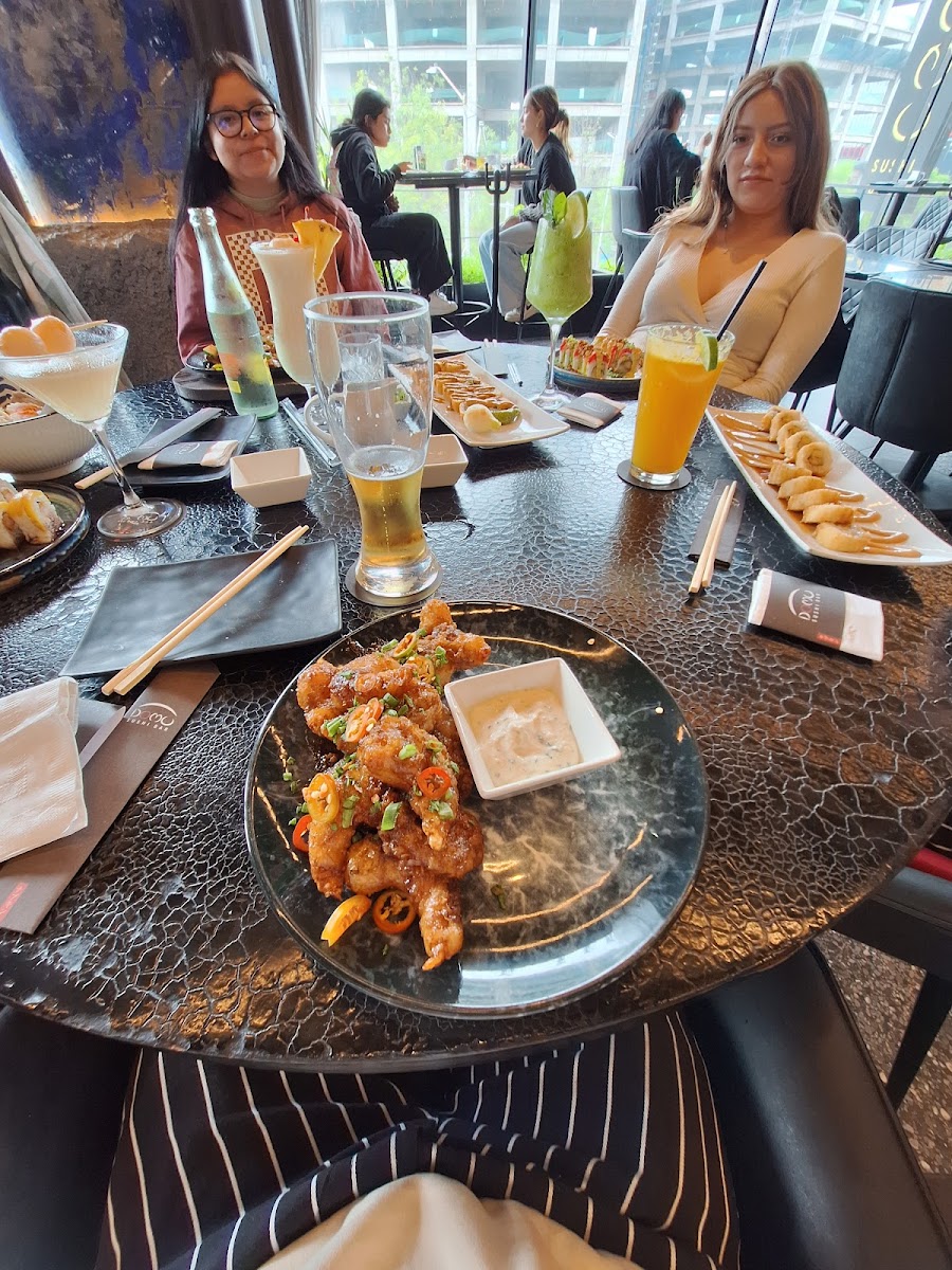 Domu Sushi Bar - Photo 2