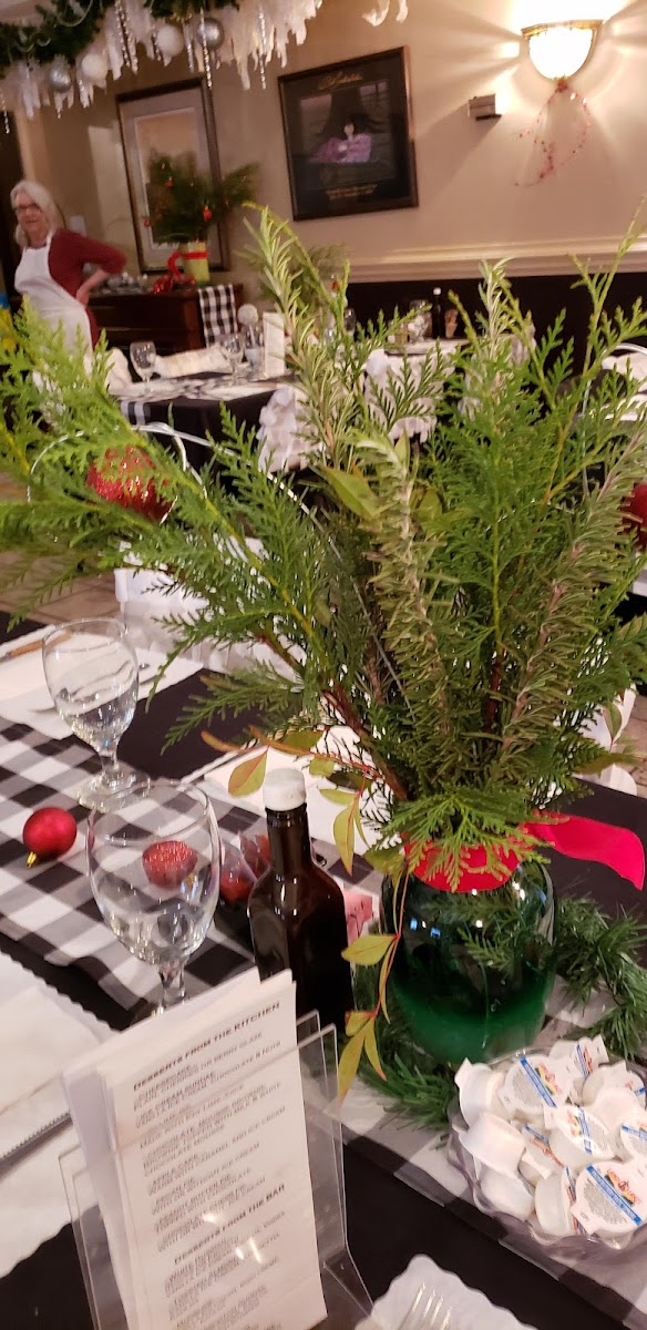 Yarborough's Restaurant - Photo 5