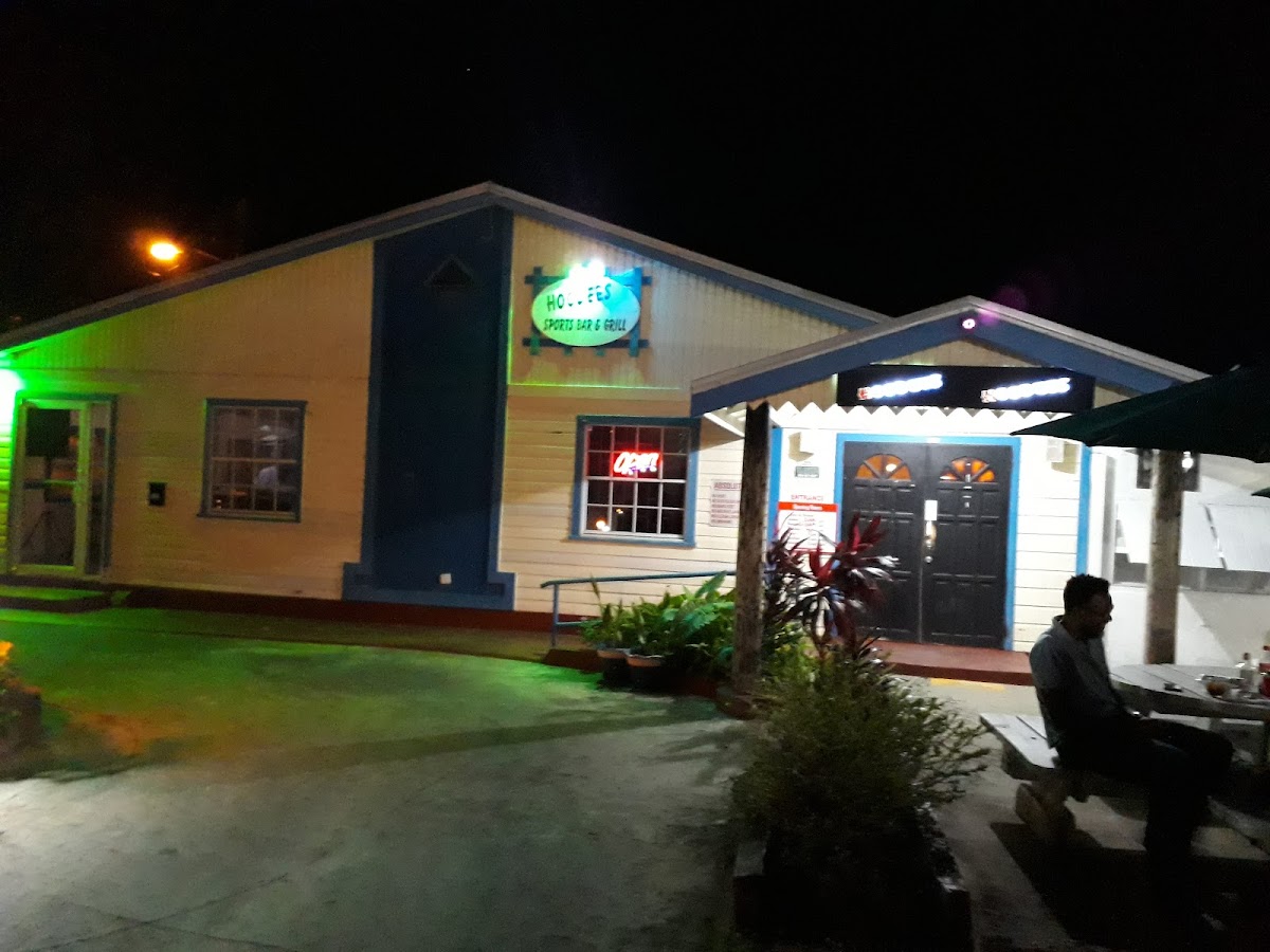 Hoodees RoadHouse Restaurant/Silver Fox Arcade - Photo 4