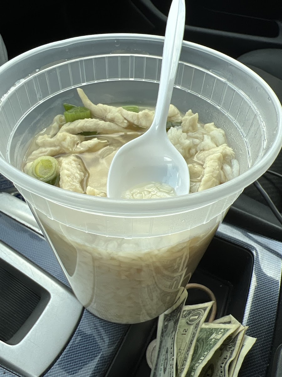Yum's Chinese Restaurant - Photo 3