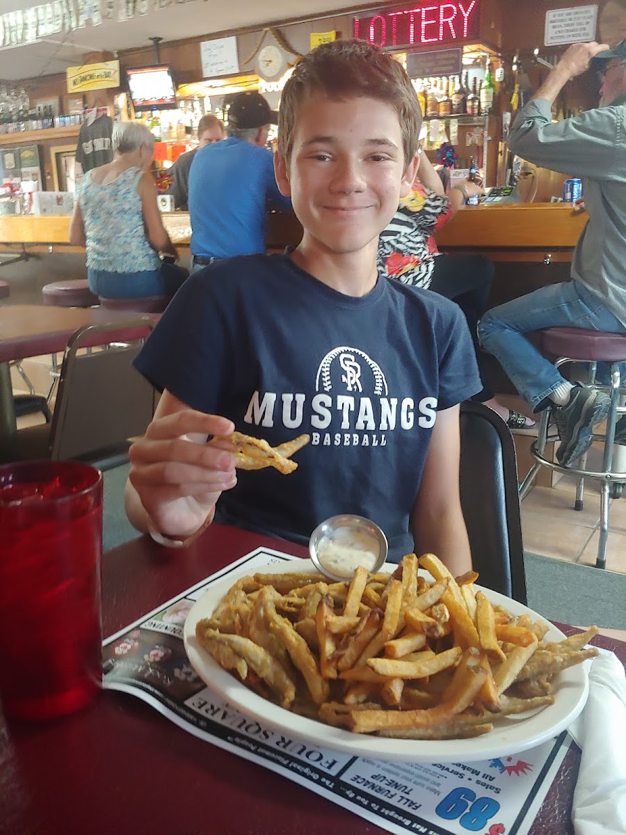 Four Square Restaurant Edwardsburg, MI - Photo 2