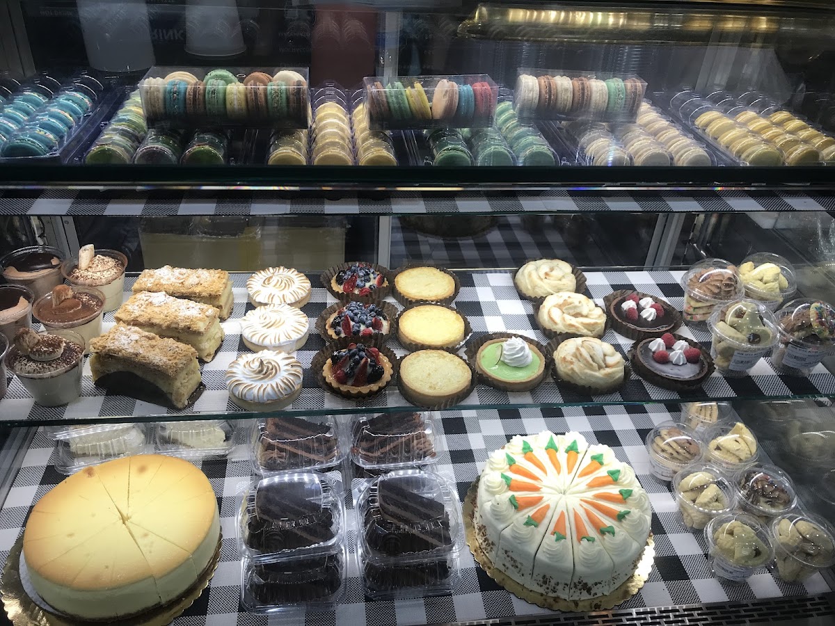 Frame Gourmet Eatery - Photo 3