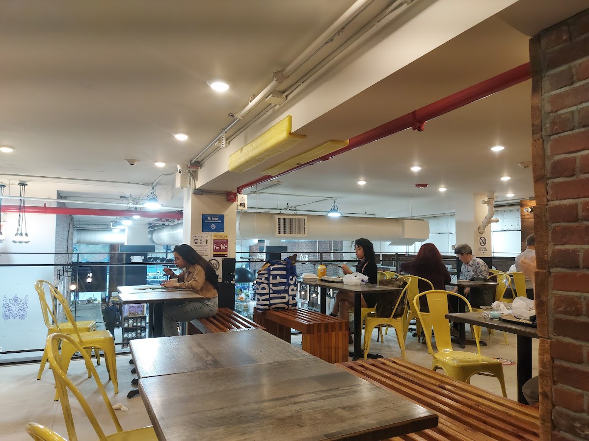 Frame Gourmet Eatery - Photo 7