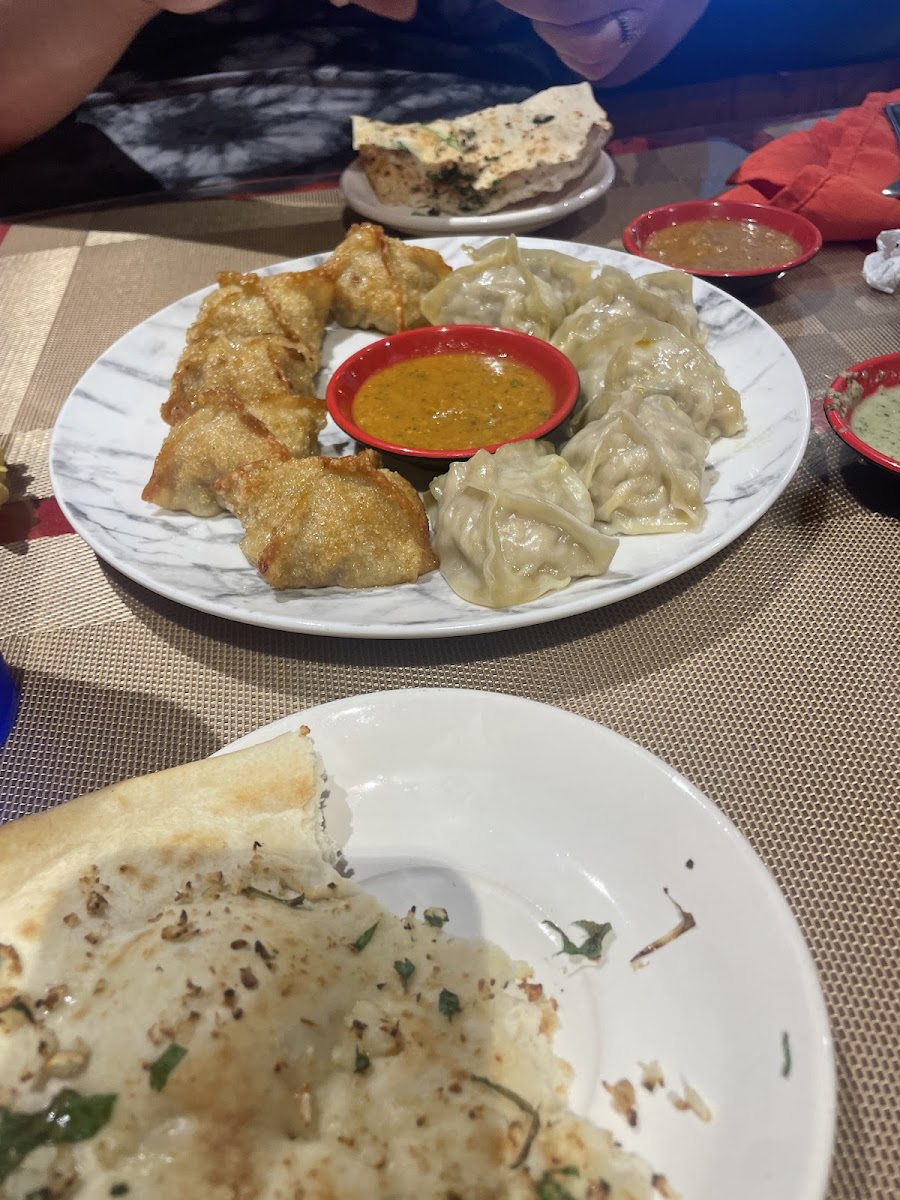 Momos & Grill - Photo 4