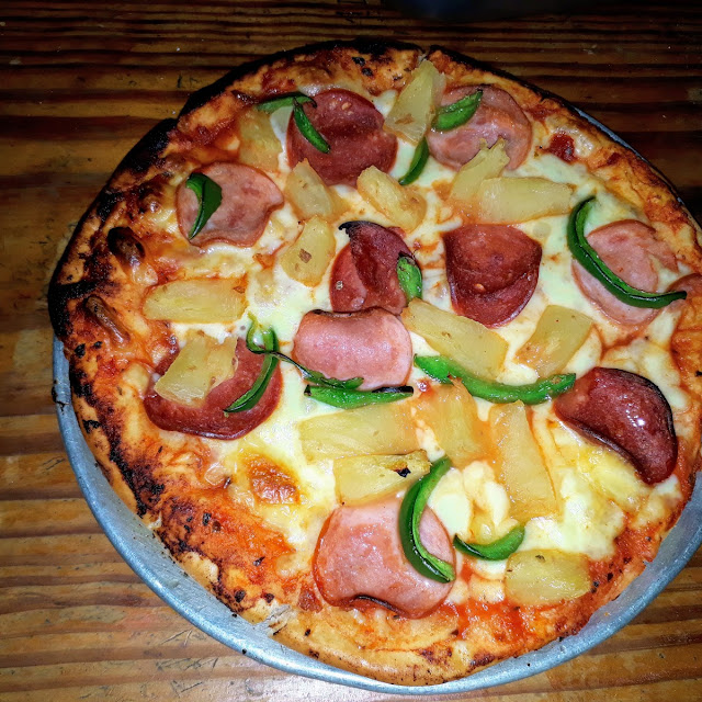 Hawaiian Pizza