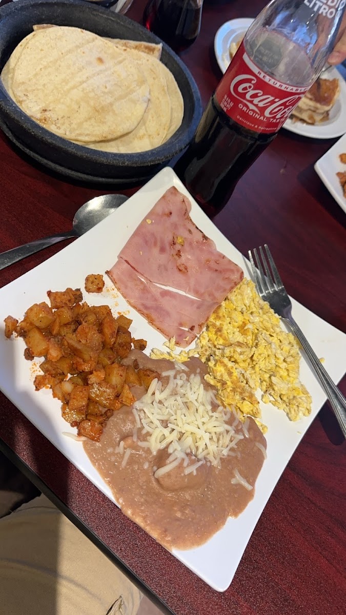 Los Rancheritos Mexican Food - Photo 5