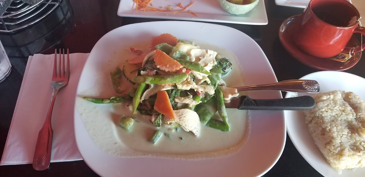 Anong's Thai Cuisine - Photo 6