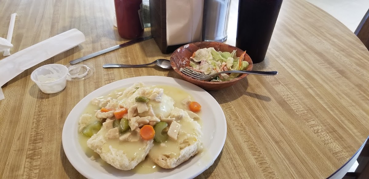 Lavern's Restaurant - Photo 4