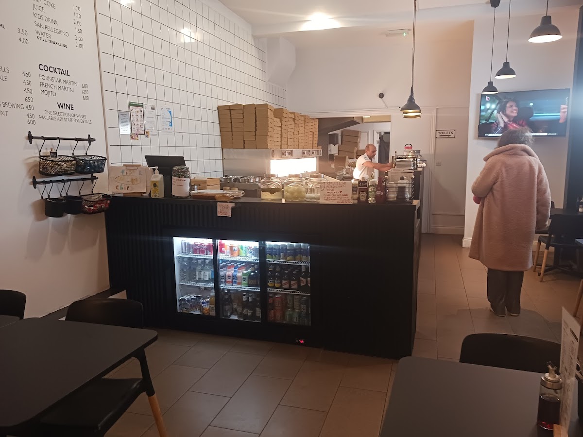 Seventeen fish bar - Photo 2