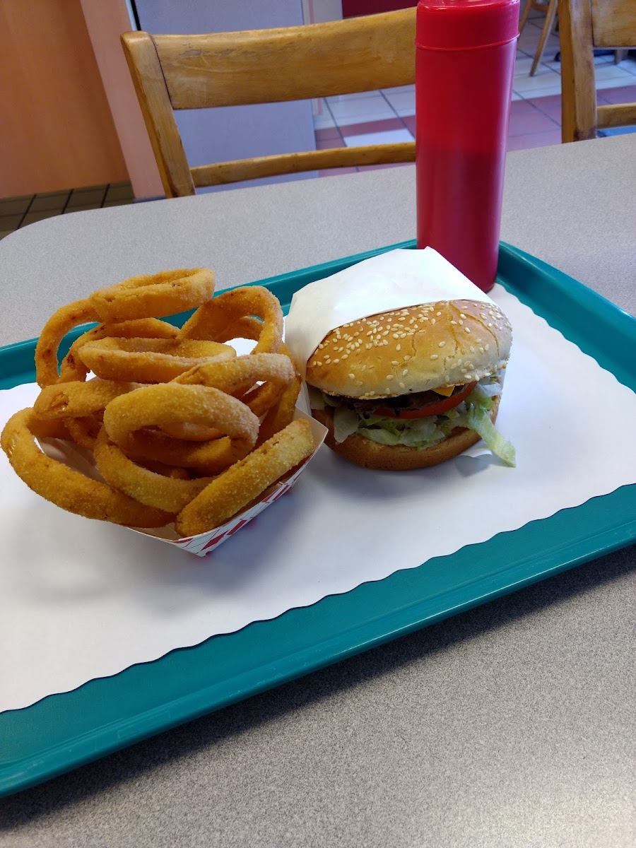 Char-Broiler Express - Photo 8