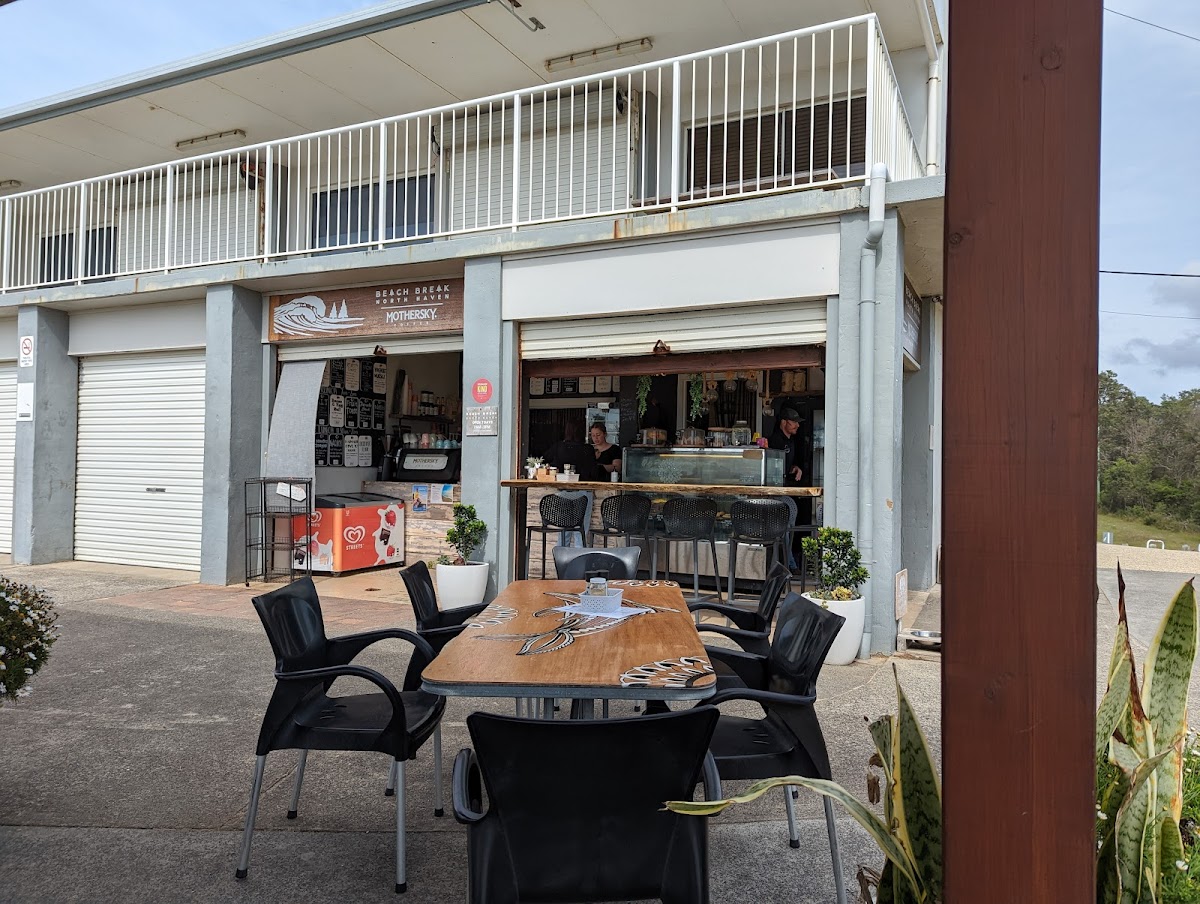 Beach Break Cafe - Photo 5