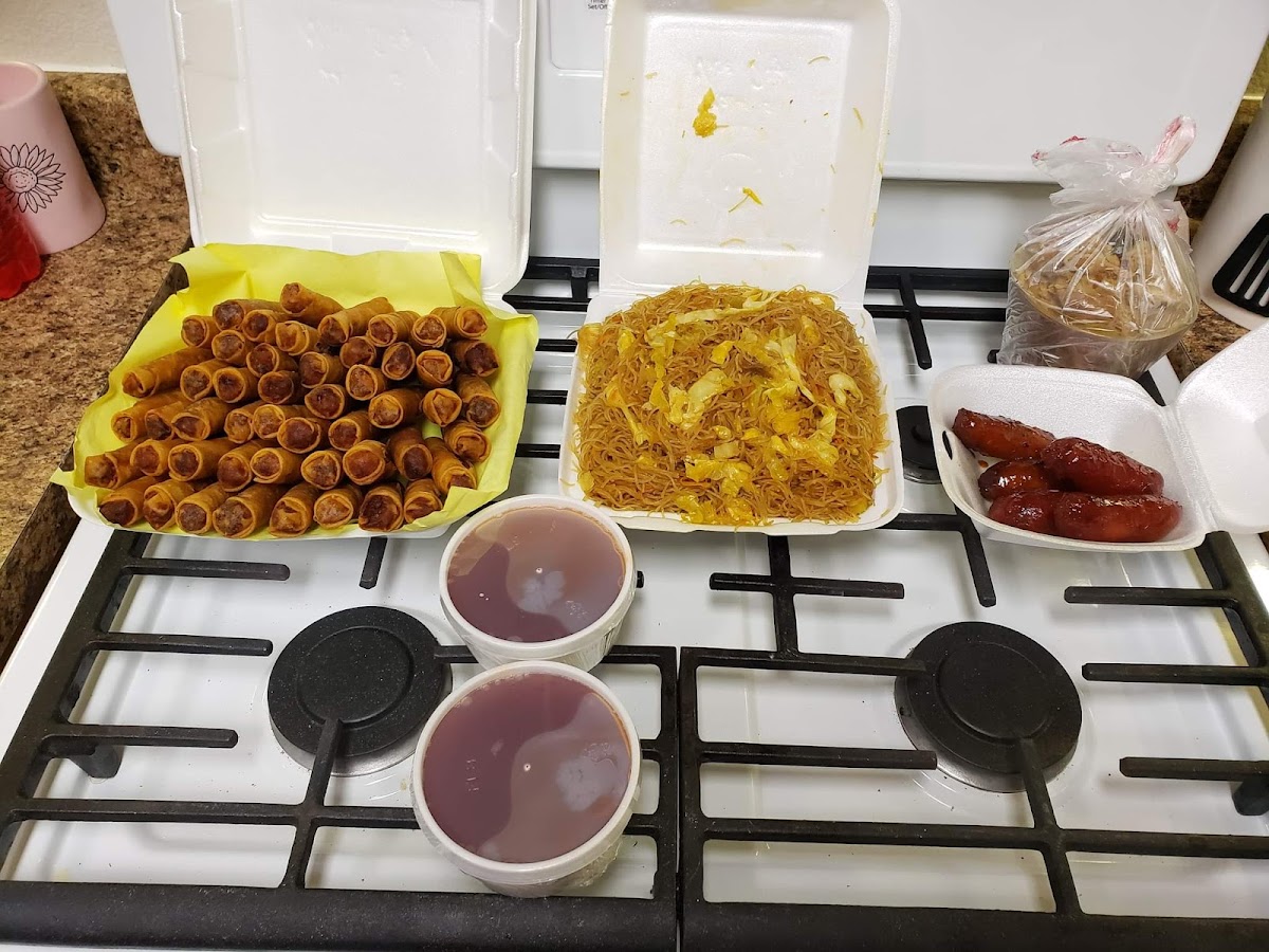 Lumpia House - Photo 9